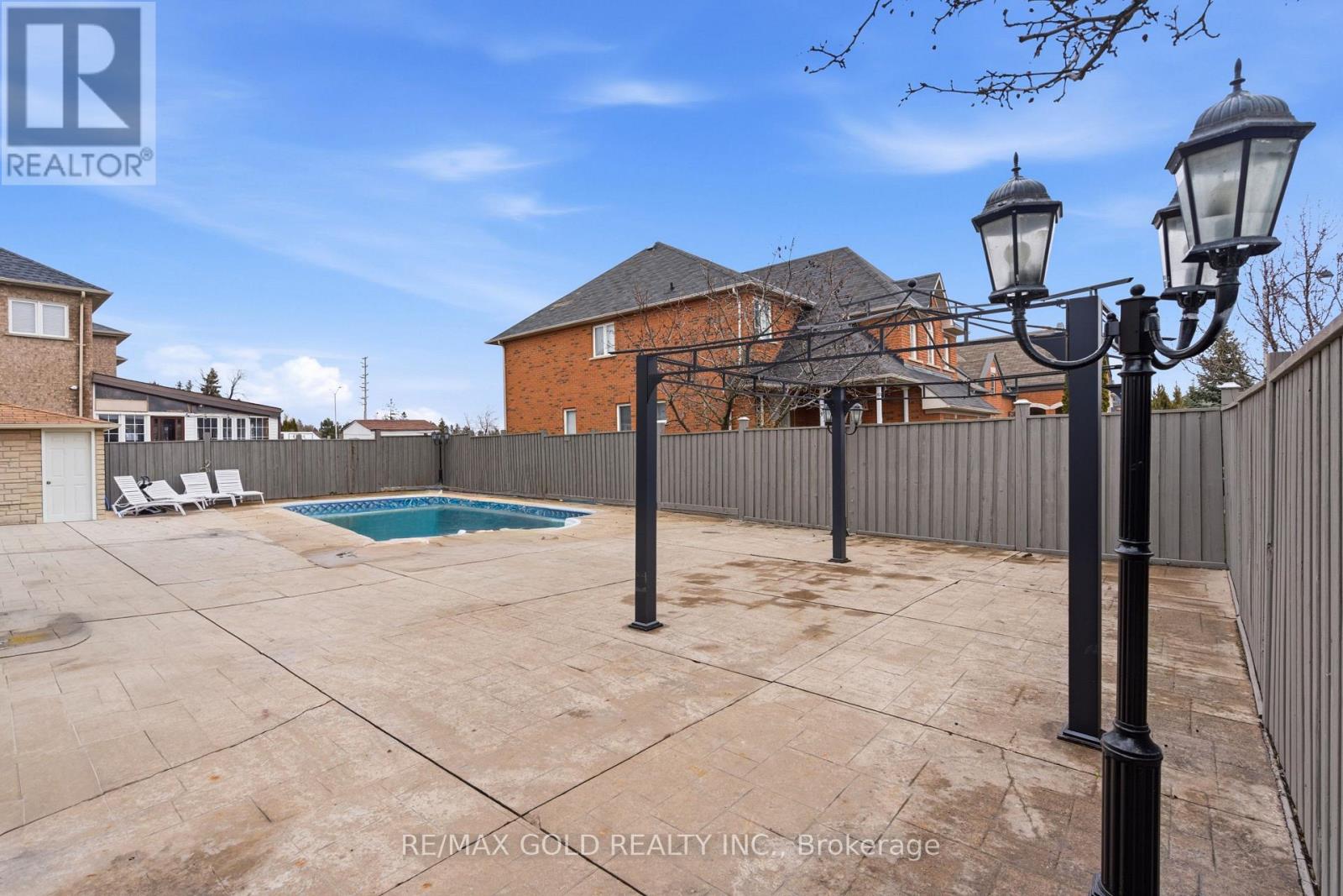 2 Calderstone Road, Brampton, Ontario  L6P 2A4 - Photo 41 - W12980560