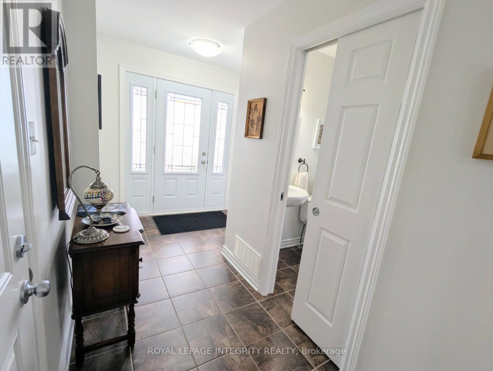 317 Mercury Street, Clarence-Rockland, Ontario  K4K 0G7 - Photo 3 - X12818518