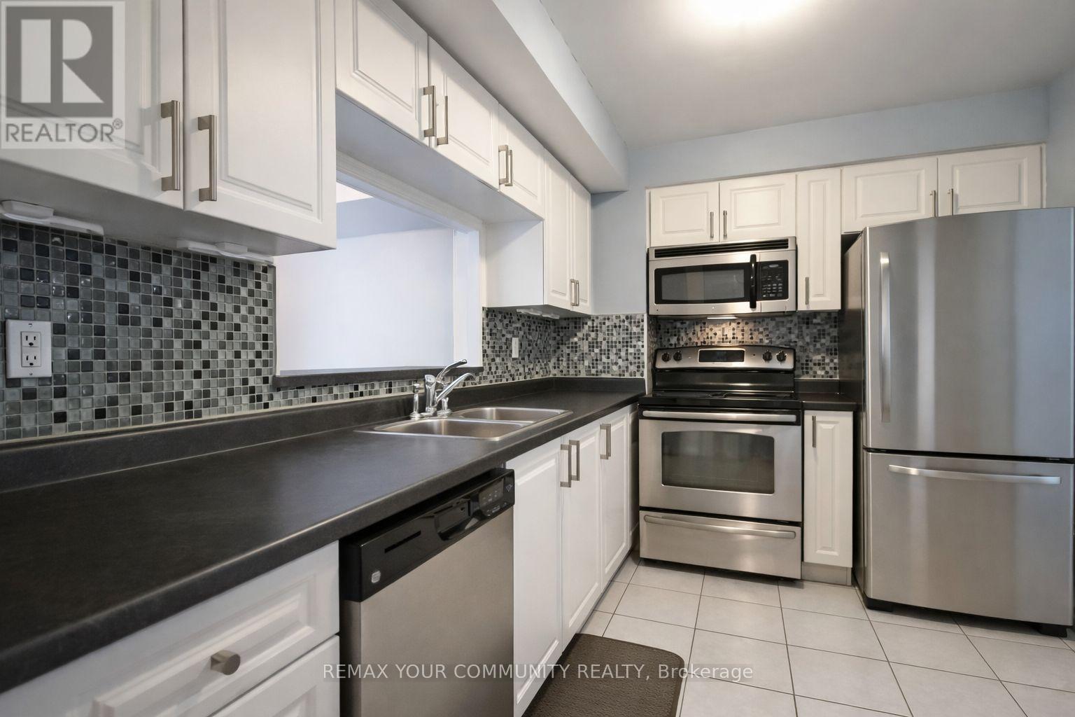 1730 - 68 Corporate Drive, Toronto, Ontario  M1H 3H3 - Photo 2 - E12987716