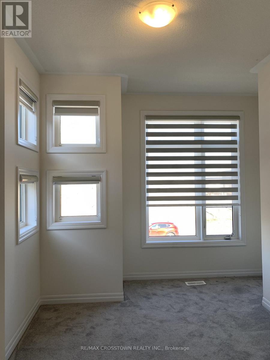 179 William Booth Avenue, Newmarket, Ontario  L3Y 4V9 - Photo 13 - N12985204