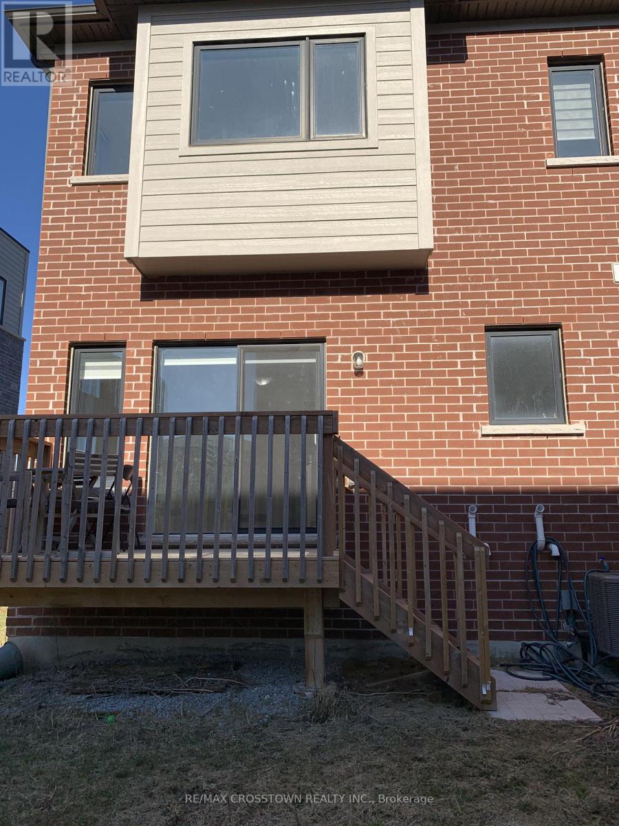 179 William Booth Avenue, Newmarket, Ontario  L3Y 4V9 - Photo 25 - N12985204