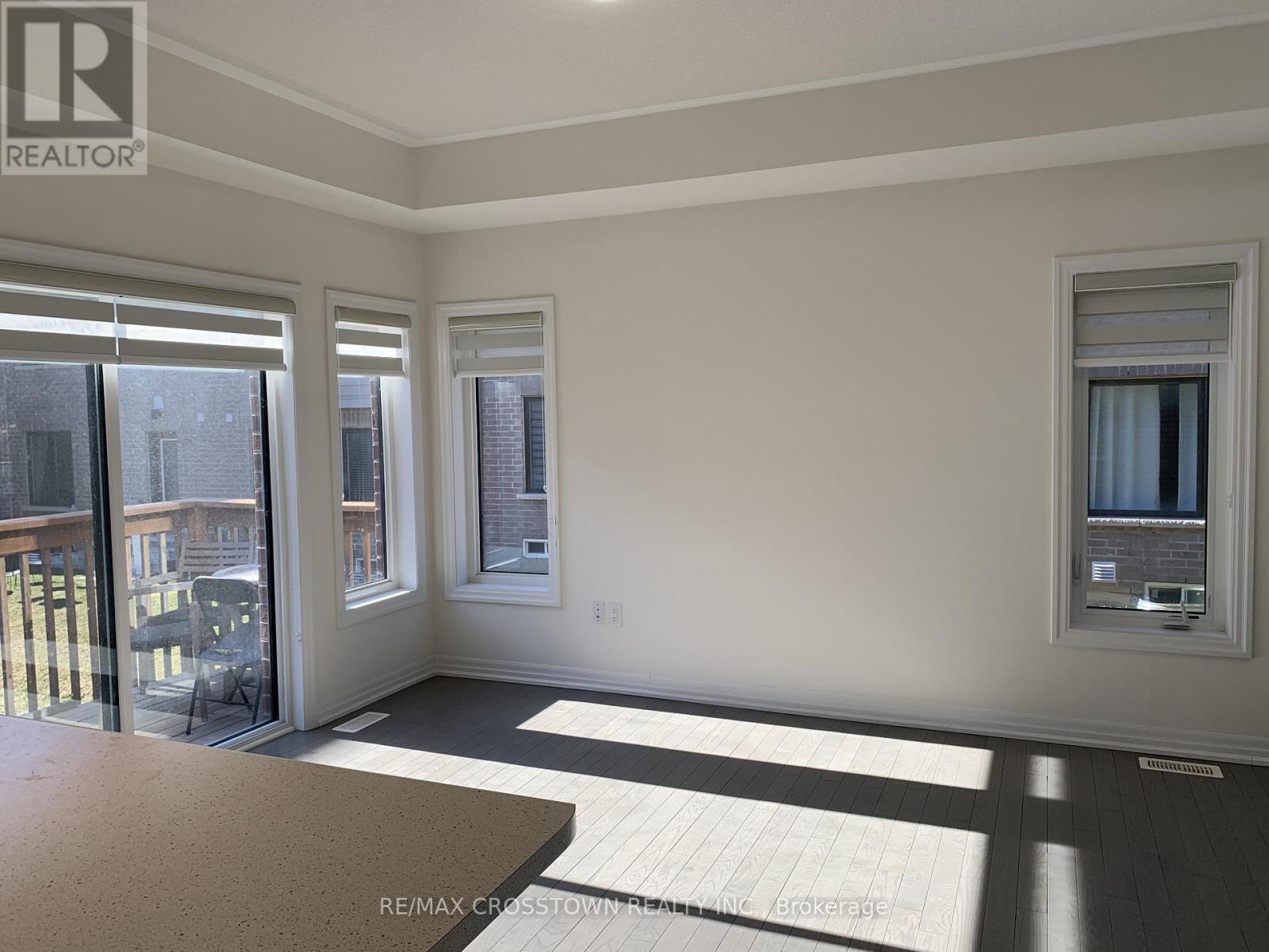 179 William Booth Avenue, Newmarket, Ontario  L3Y 4V9 - Photo 6 - N12985204