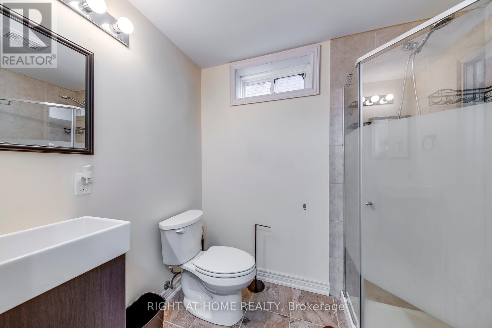 Lower - 56 Barberry Crescent, Richmond Hill, Ontario  L4E 4S6 - Photo 10 - N12987708