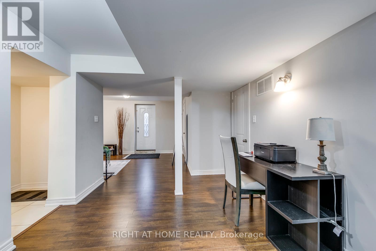 Lower - 56 Barberry Crescent, Richmond Hill, Ontario  L4E 4S6 - Photo 18 - N12987708