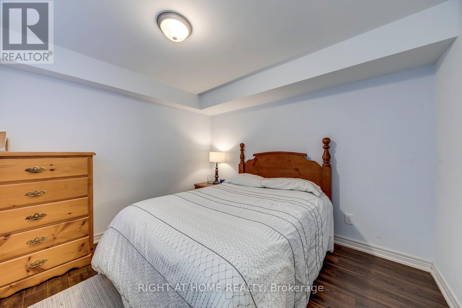 Lower - 56 Barberry Crescent, Richmond Hill, Ontario  L4E 4S6 - Photo 8 - N12987708