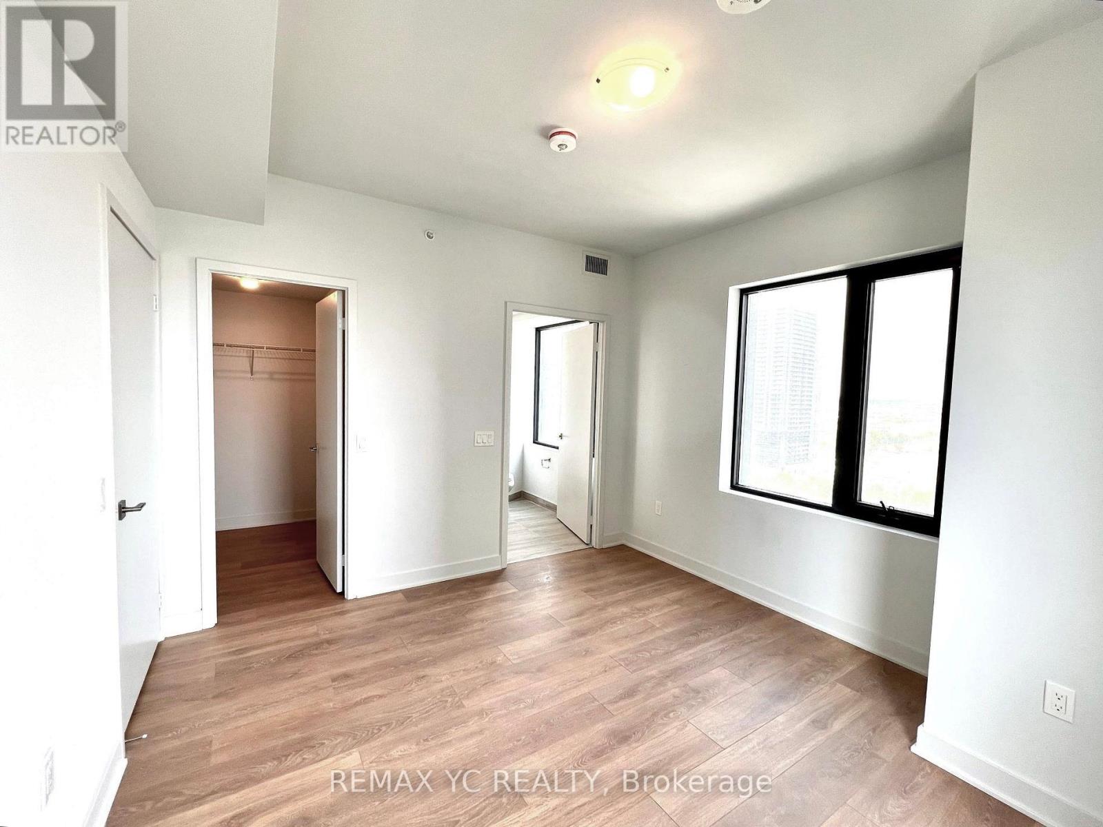 1105 - 2920 Highway 7 Road, Vaughan, Ontario  L4K 0P4 - Photo 7 - N12987720