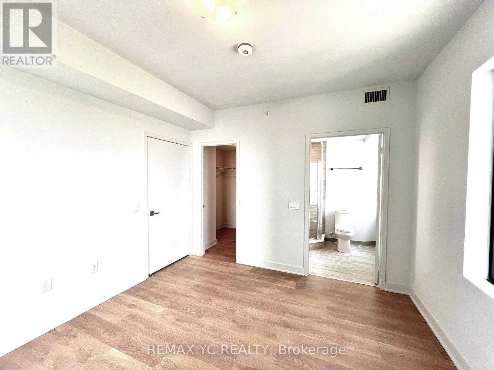 1105 - 2920 Highway 7 Road, Vaughan, Ontario  L4K 0P4 - Photo 9 - N12987720