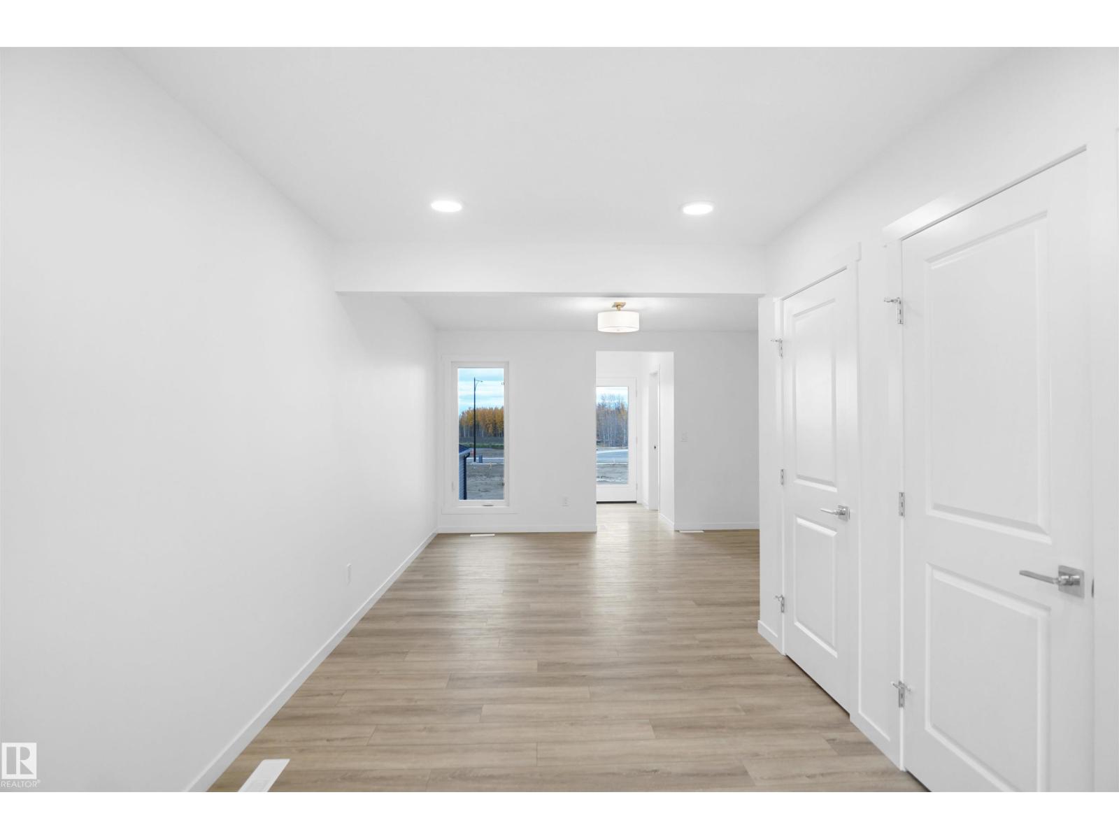 4352 Kinglet Dr Nw, Edmonton, Alberta  T5S 0T1 - Photo 3 - E4481918