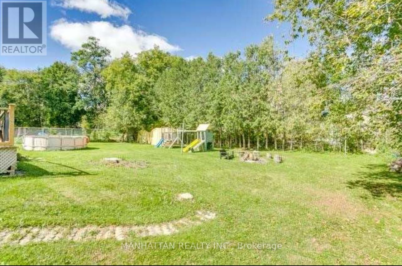 10 Victor Drive, Whitchurch-Stouffville, Ontario  L4A 3G5 - Photo 25 - N12681452