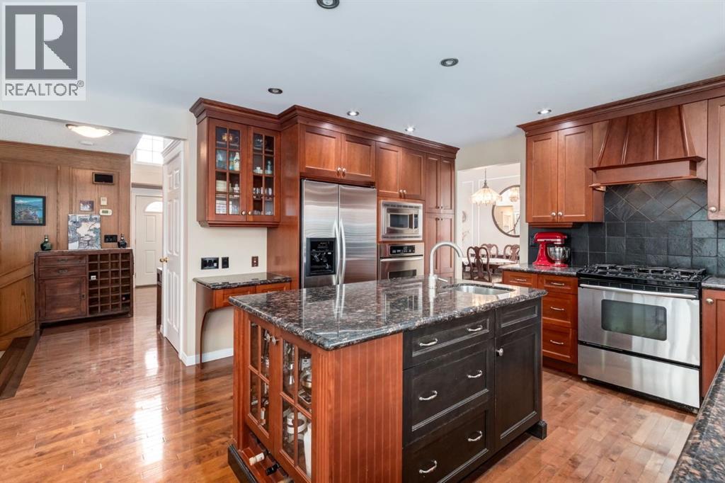 51 Woodacres Crescent Sw, Calgary, Alberta  T2W 4V5 - Photo 10 - A2298947