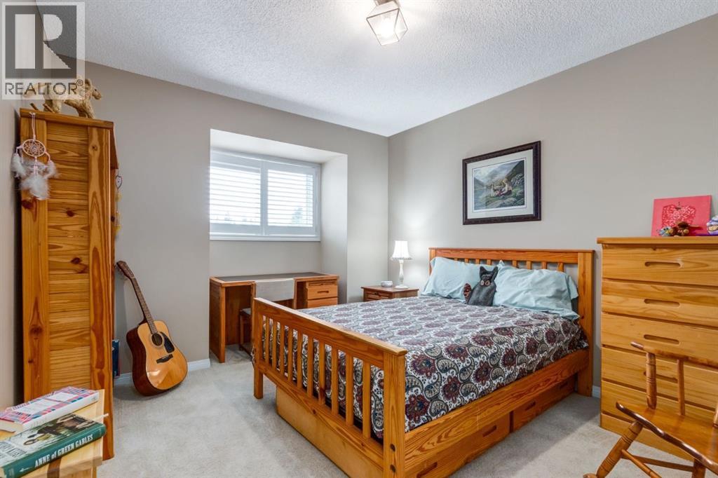 51 Woodacres Crescent Sw, Calgary, Alberta  T2W 4V5 - Photo 37 - A2298947