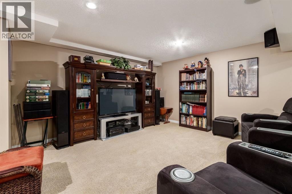 51 Woodacres Crescent Sw, Calgary, Alberta  T2W 4V5 - Photo 40 - A2298947