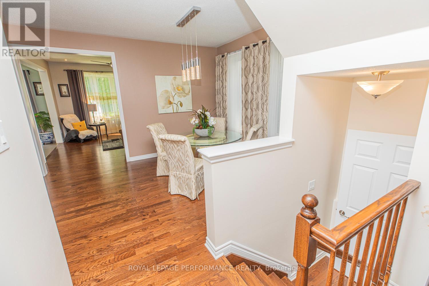 30 Summitview Drive, Ottawa, Ontario  K2M 2V9 - Photo 6 - X12987740