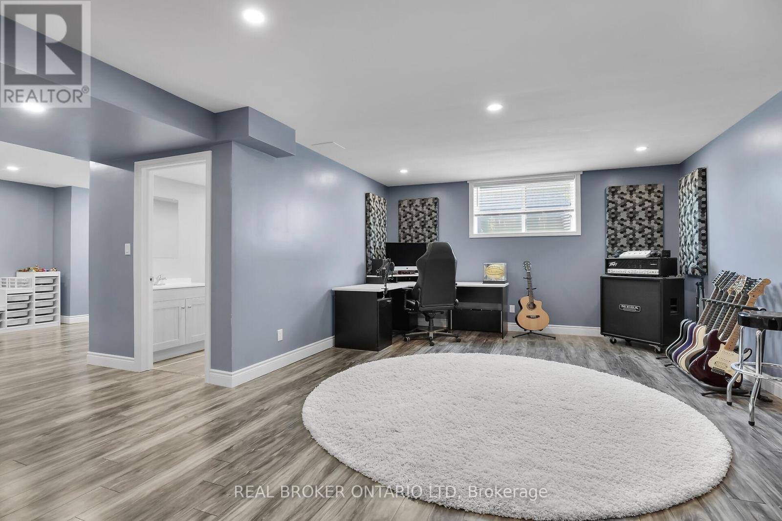 27 Glenwood Street, St. Thomas, Ontario  N5R 0G3 - Photo 38 - X12889270