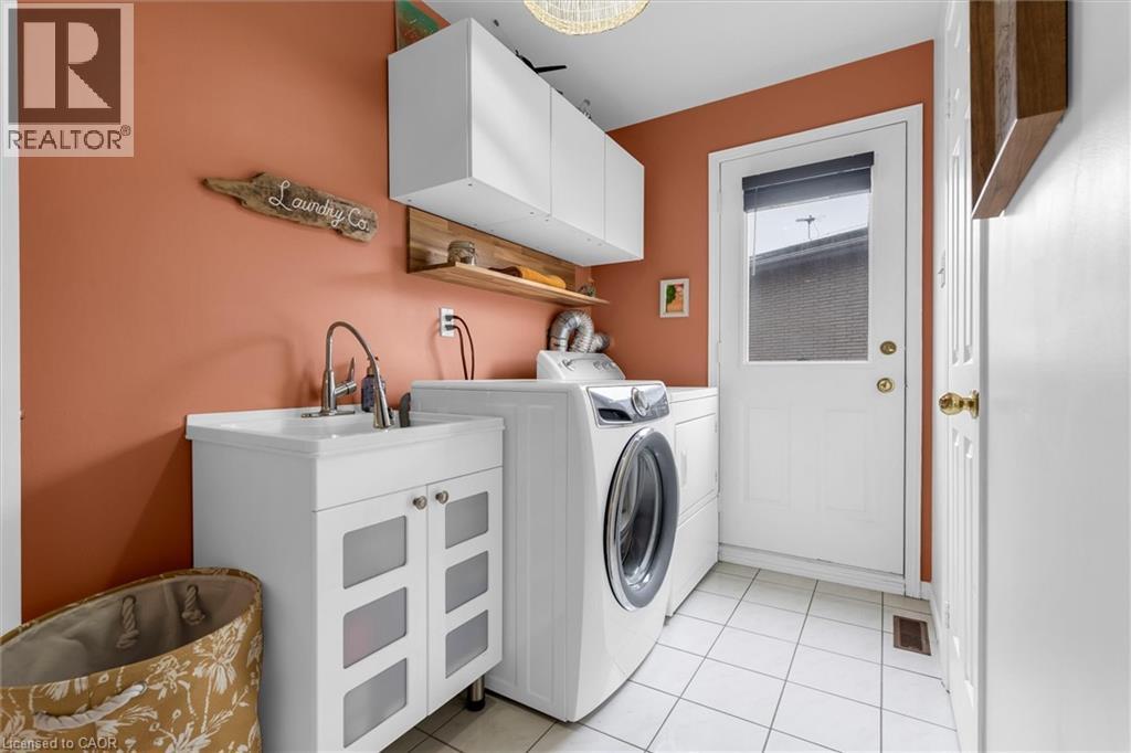 16 Homeland Avenue, Stoney Creek, Ontario  L8E 4X2 - Photo 16 - 40819835