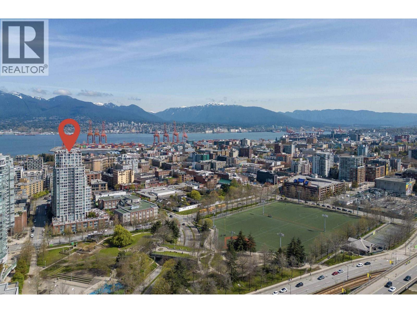 2107 550 Taylor Street, Vancouver, British Columbia  V6B 1R1 - Photo 2 - R3085120