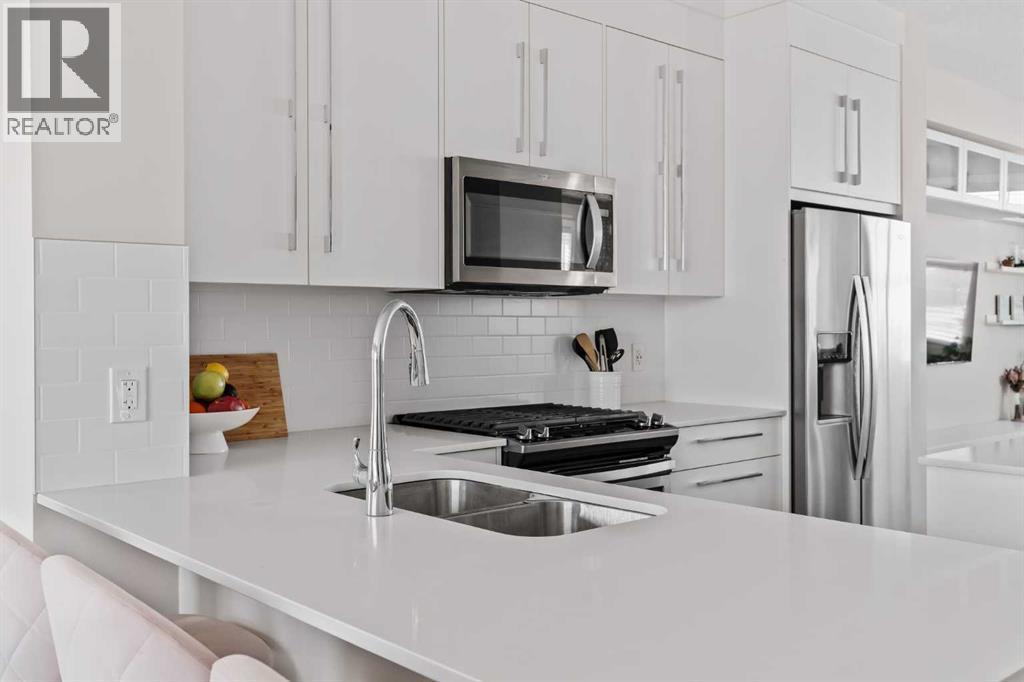 408 West Lakeview Drive, Chestermere, Alberta  T1X 2A4 - Photo 15 - A2296354