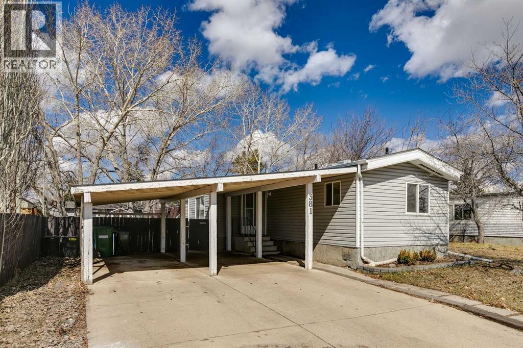 381 Big Springs Drive Se, Airdrie, Alberta  T4A 1A5 - Photo 2 - A2299708