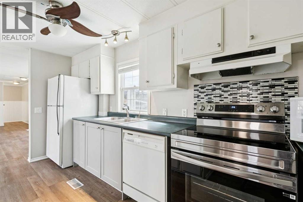 381 Big Springs Drive Se, Airdrie, Alberta  T4A 1A5 - Photo 7 - A2299708