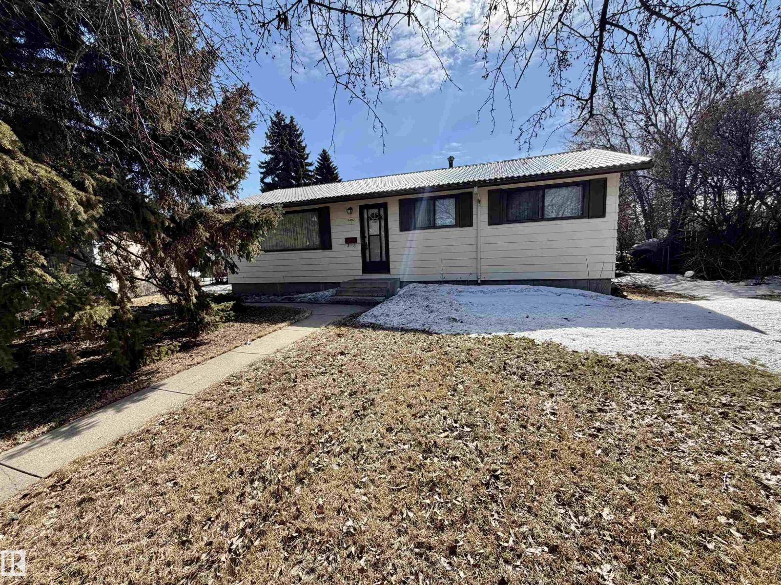 13203 136a Av Nw, Edmonton, Alberta  T5L 4B7 - Photo 3 - E4481924