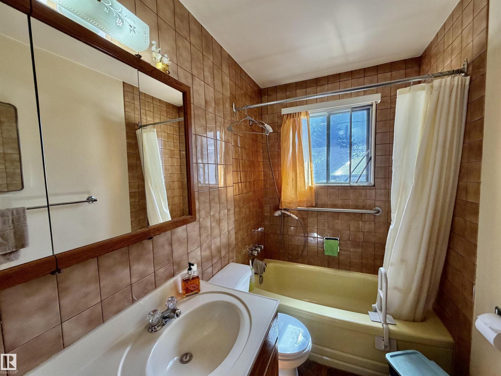 13203 136a Av Nw, Edmonton, Alberta  T5L 4B7 - Photo 30 - E4481924