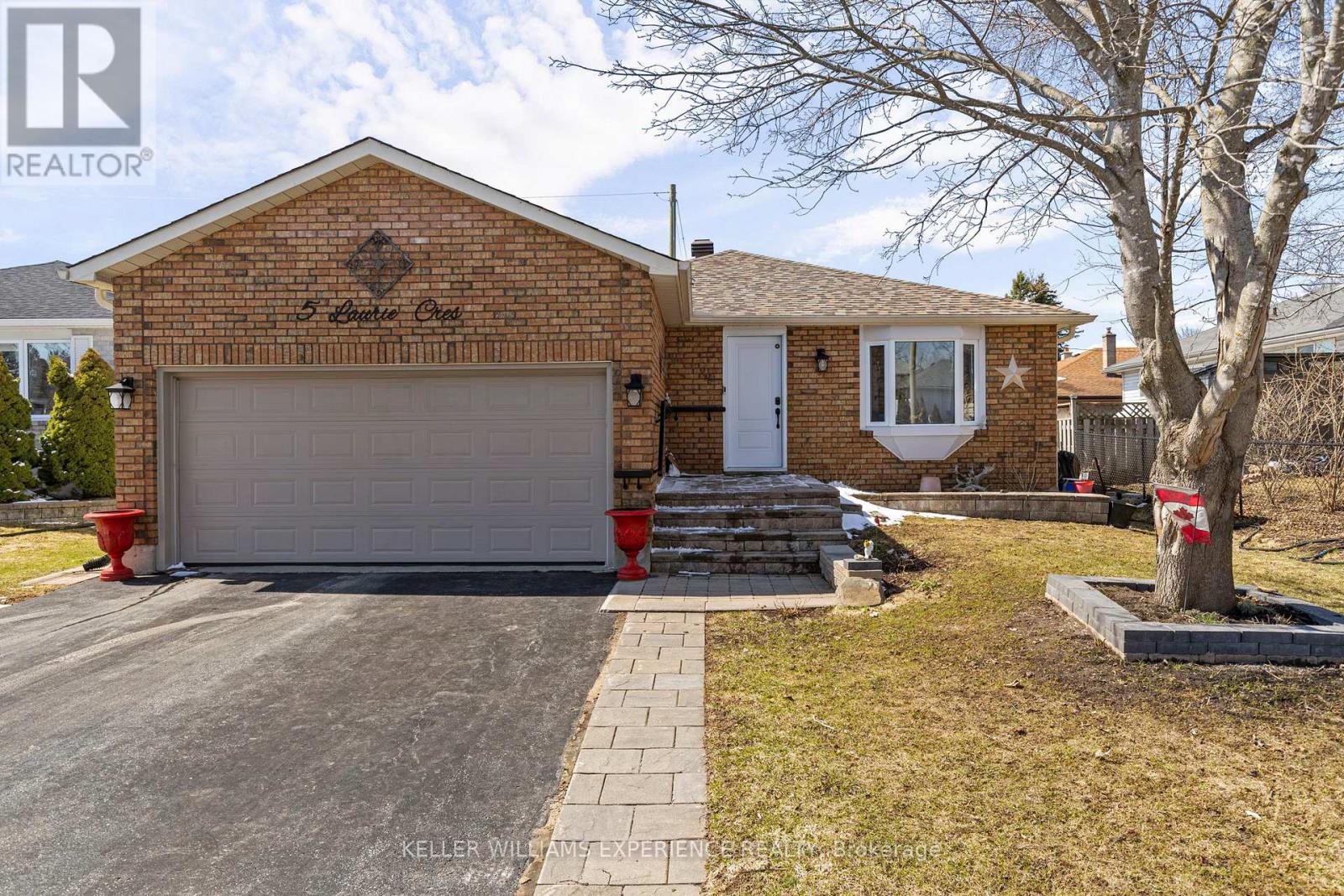 5 LAURIE CRESCENT, Barrie, Ontario