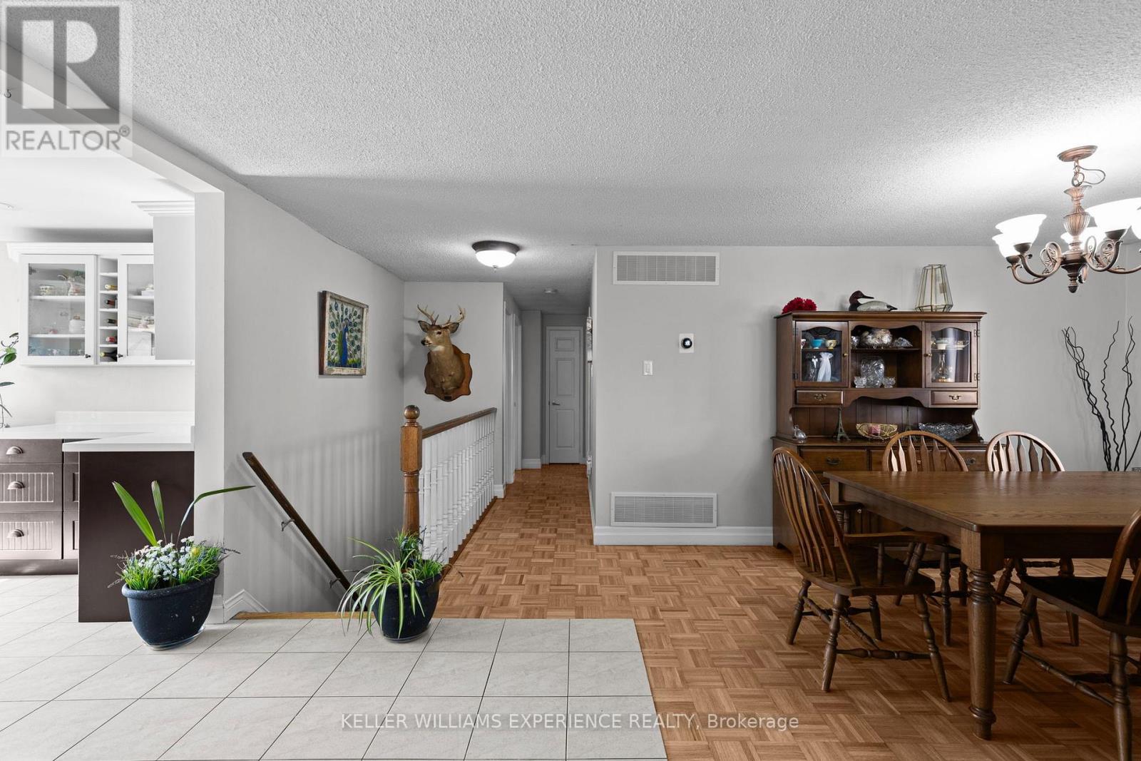 5 Laurie Crescent, Barrie, Ontario  L4M 6C7 - Photo 11 - S12987732