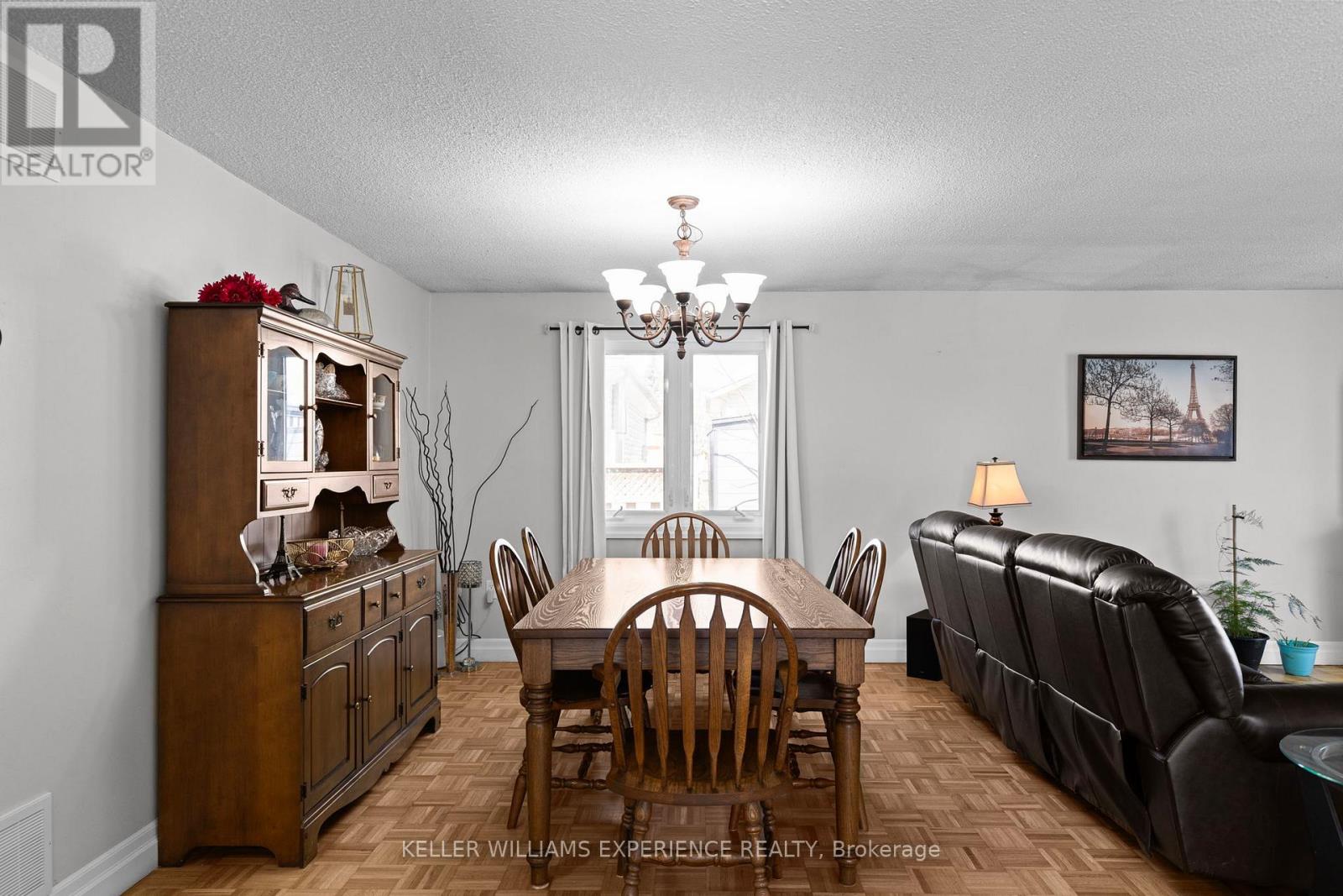 5 Laurie Crescent, Barrie, Ontario  L4M 6C7 - Photo 5 - S12987732