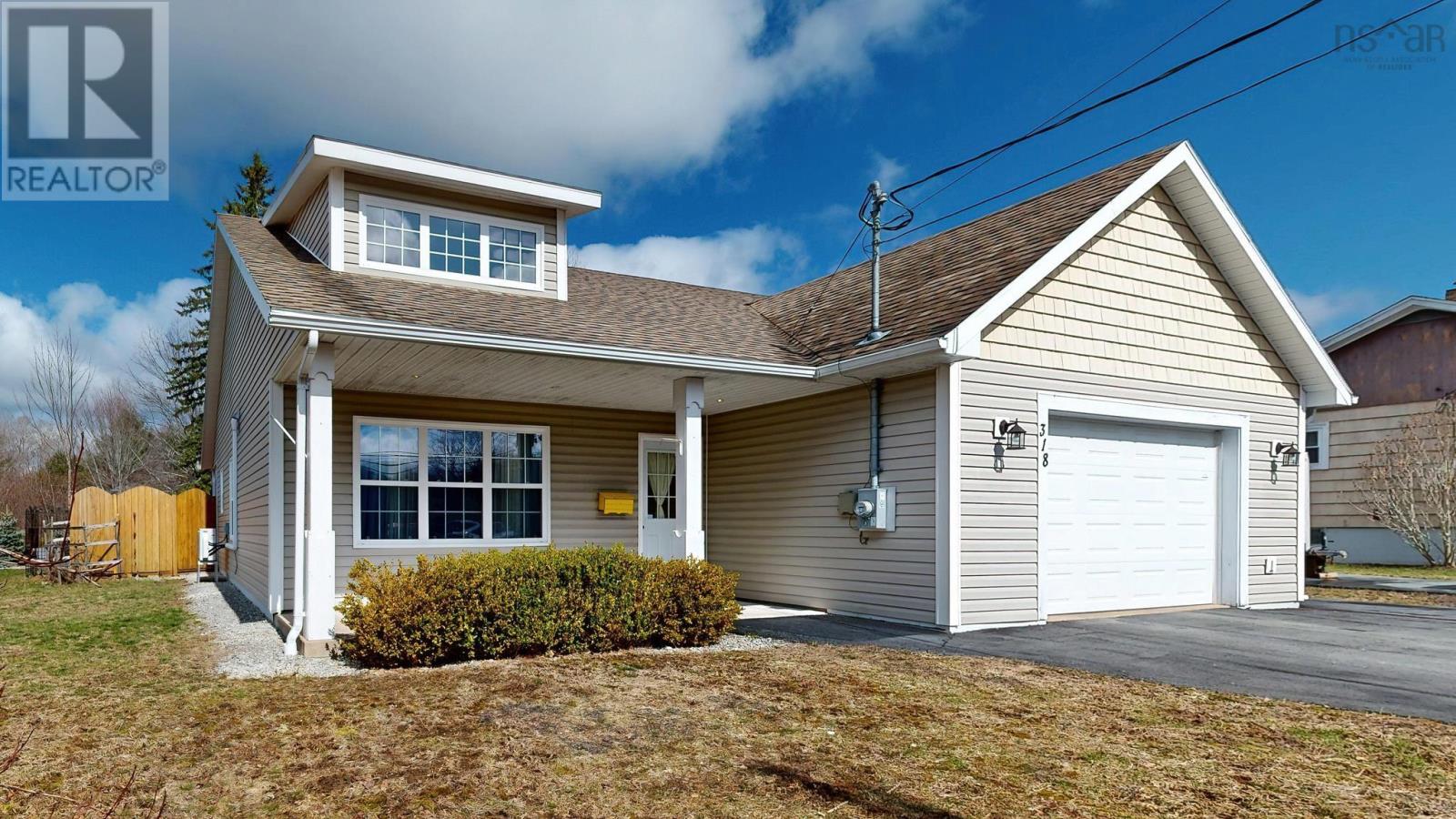 318 Victoria Road, Bridgewater, Nova Scotia  B4V 2P1 - Photo 2 - 202607068