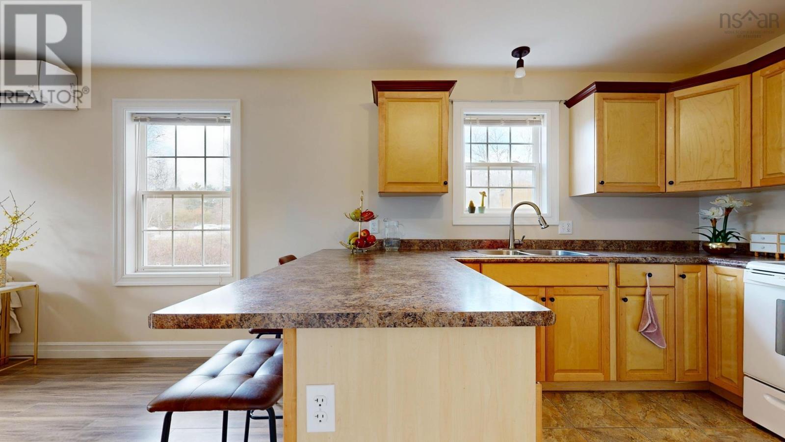 318 Victoria Road, Bridgewater, Nova Scotia  B4V 2P1 - Photo 20 - 202607068