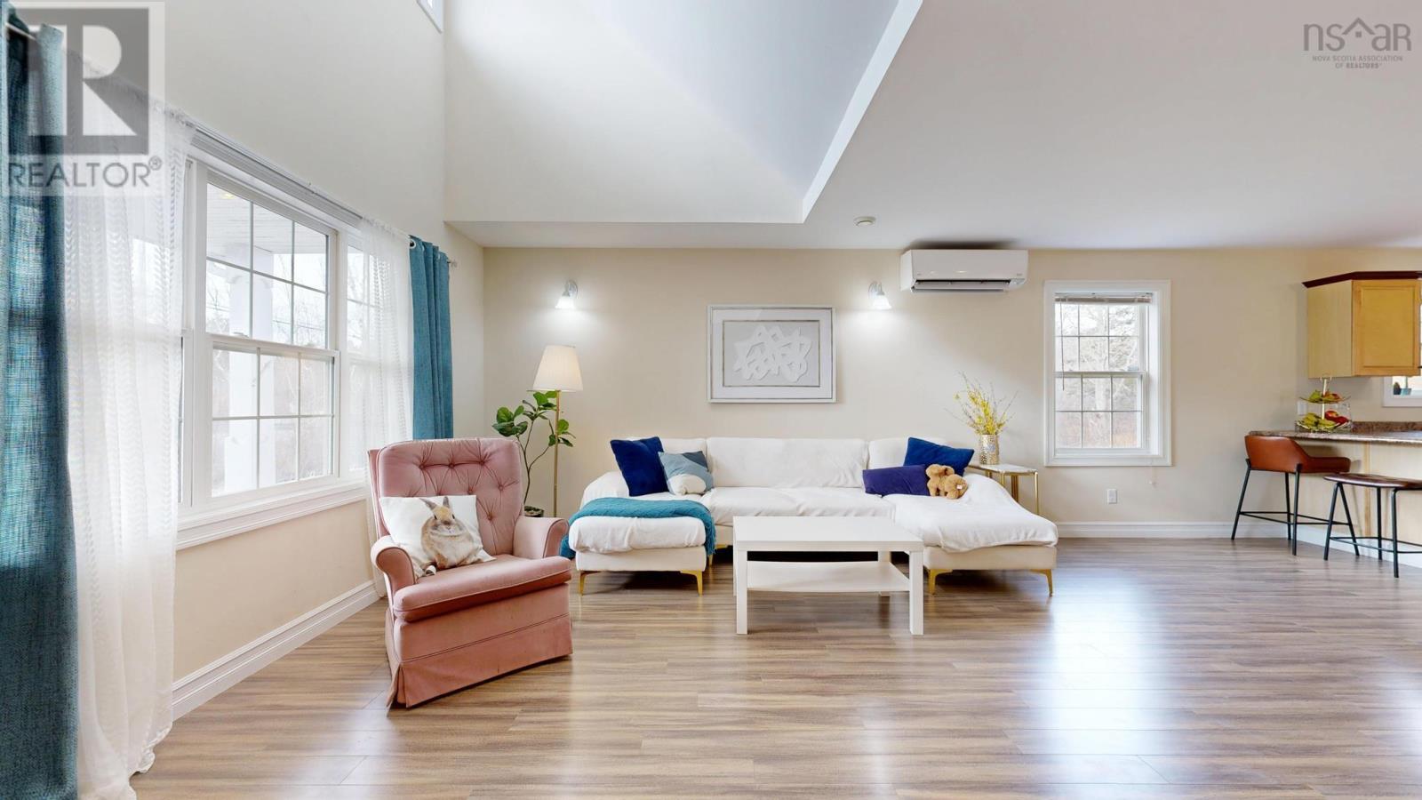 318 Victoria Road, Bridgewater, Nova Scotia  B4V 2P1 - Photo 8 - 202607068