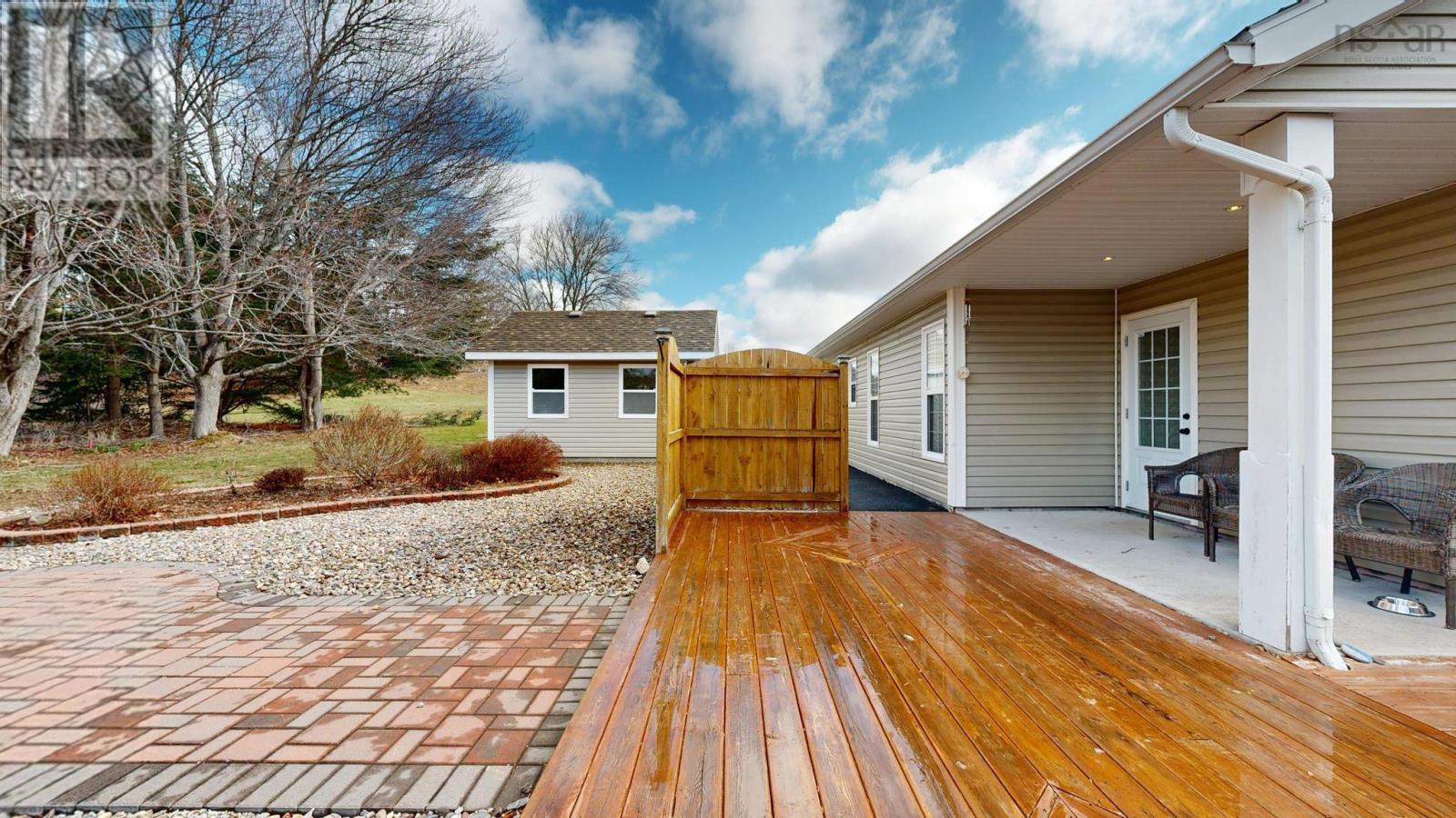 318 Victoria Road, Bridgewater, Nova Scotia  B4V 2P1 - Photo 43 - 202607068