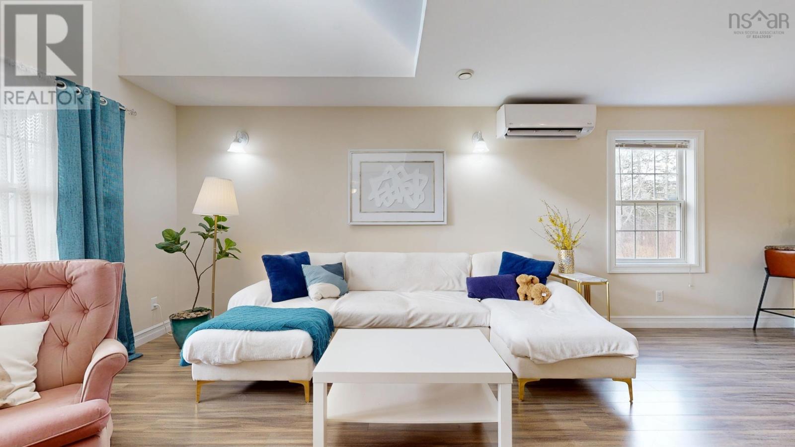 318 Victoria Road, Bridgewater, Nova Scotia  B4V 2P1 - Photo 9 - 202607068