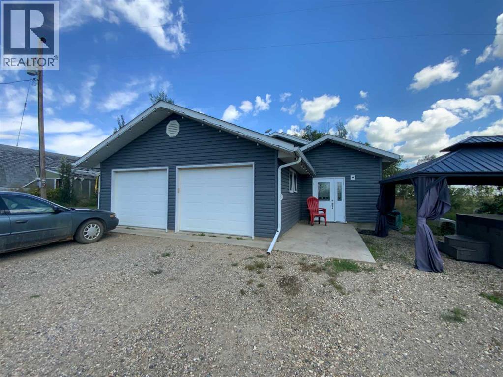 231052 330 Township, Rural Kneehill County, Alberta