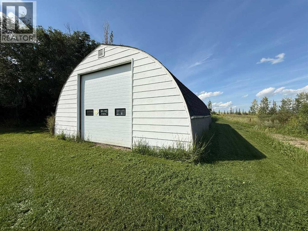 231052 330 Township, Rural Kneehill County, Alberta  T0M 2C0 - Photo 3 - A2248296