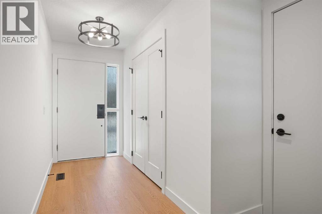 19, 1220 Prominence Way Sw, Calgary, Alberta  T3H 2B4 - Photo 3 - A2296435