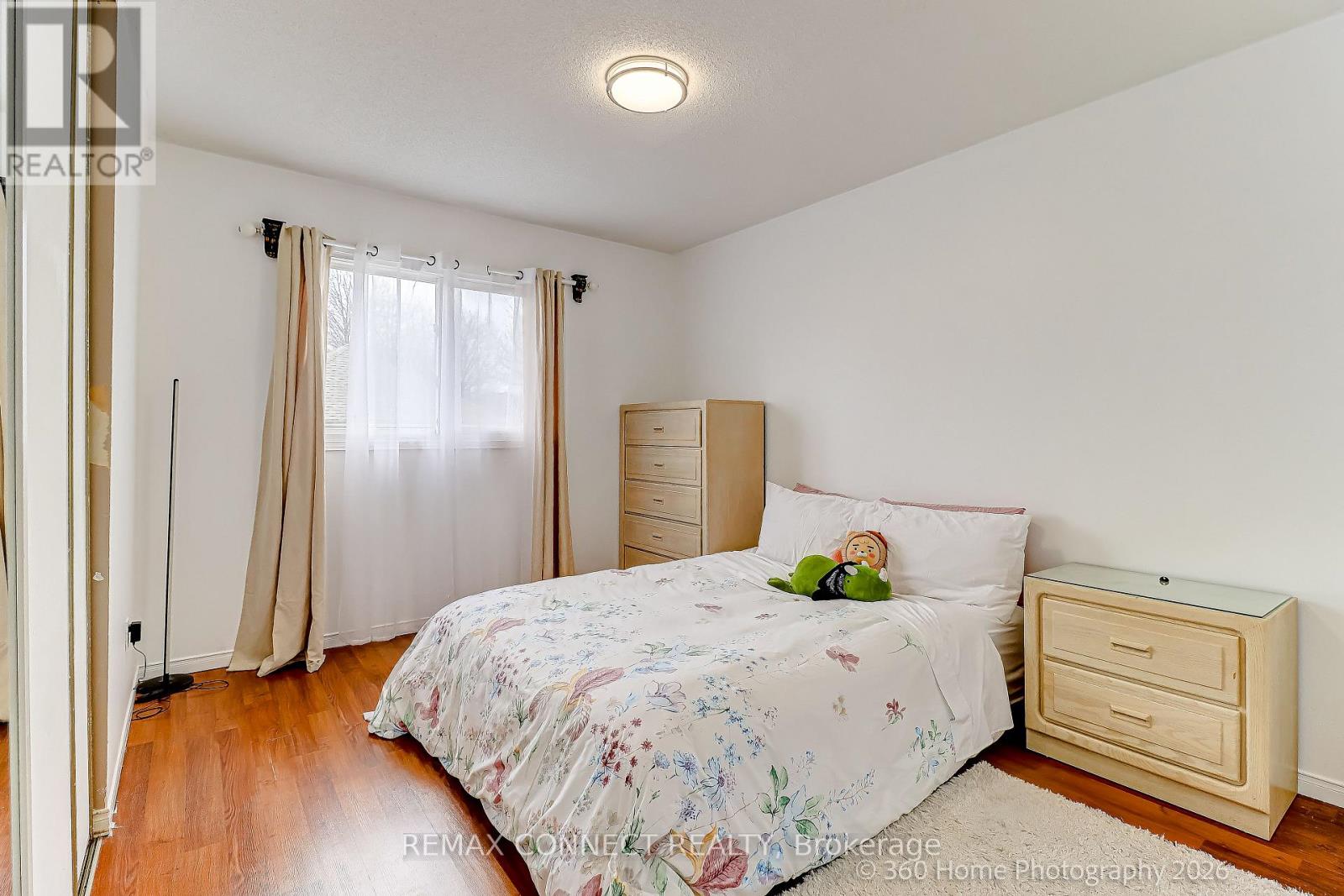 4 Mayflower Street S, Whitby, Ontario  L1N 8B1 - Photo 12 - E12987284