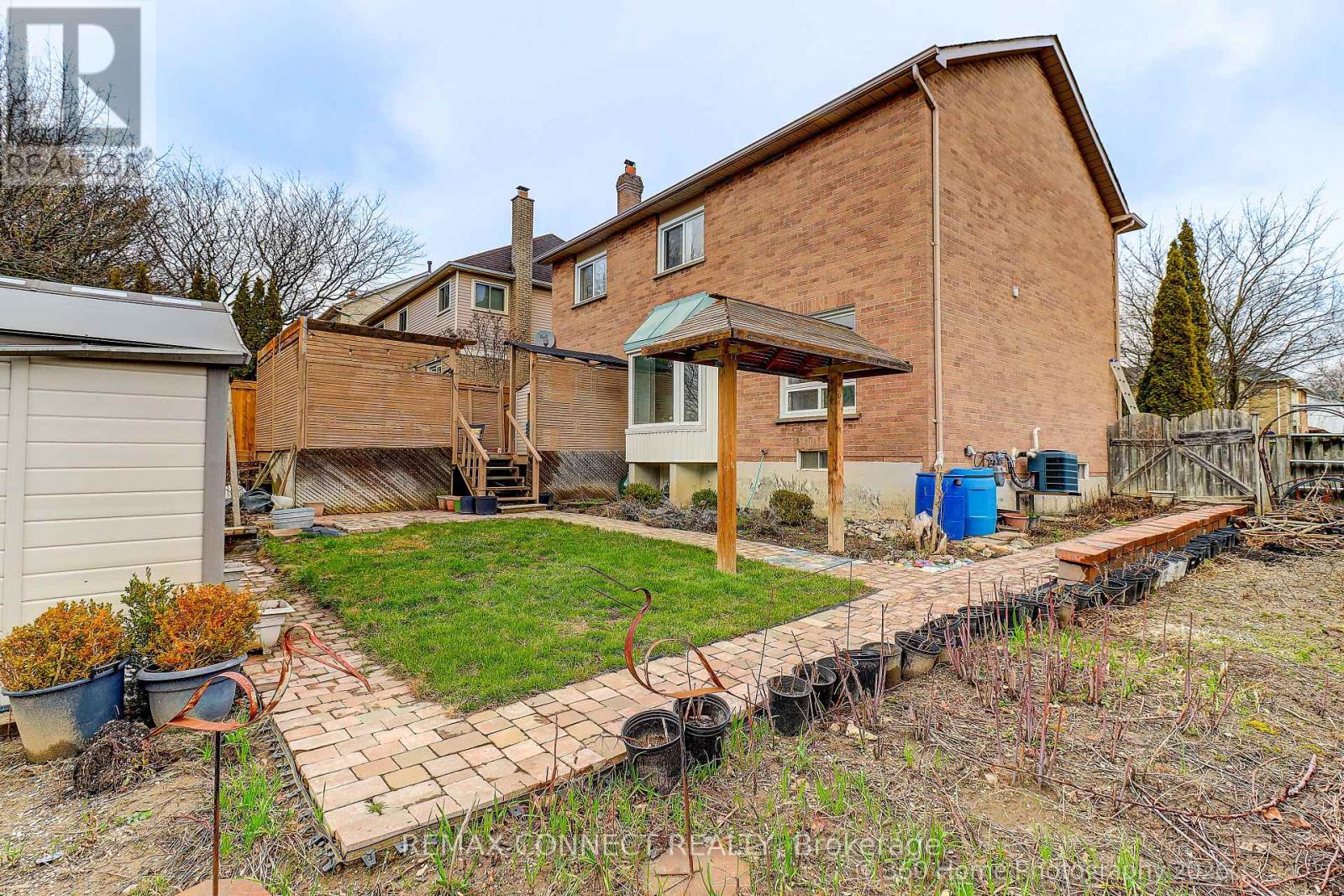 4 Mayflower Street S, Whitby, Ontario  L1N 8B1 - Photo 22 - E12987284