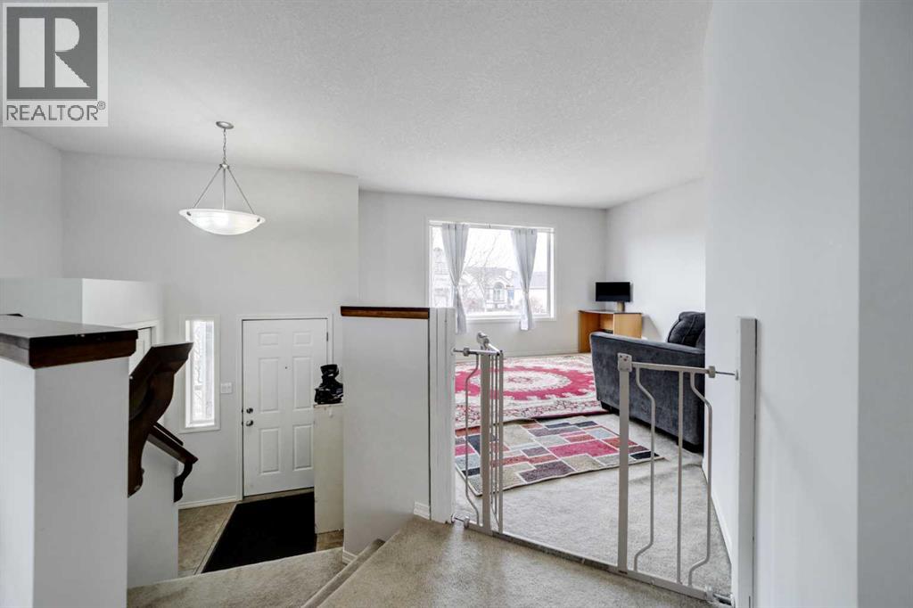 136 Jessie Robinson Close N, Lethbridge, Alberta  T1H 3Y8 - Photo 5 - A2299075