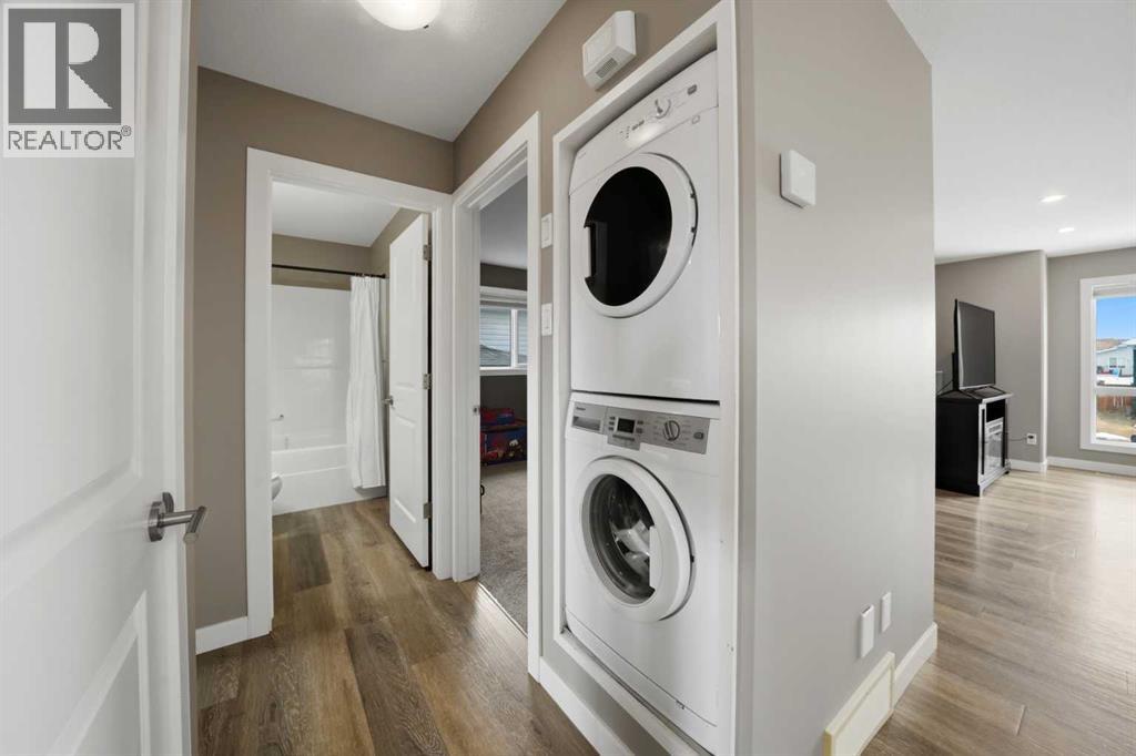 226 Livingston Close, Red Deer, Alberta  T4R 0S8 - Photo 13 - A2300040