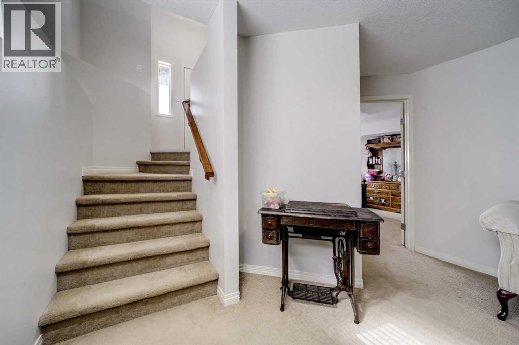 136 Jessie Robinson Close N, Lethbridge, Alberta  T1H 3Y8 - Photo 17 - A2299075