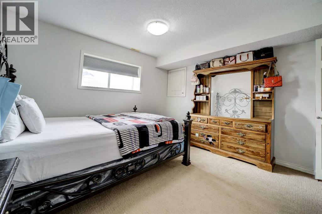 136 Jessie Robinson Close N, Lethbridge, Alberta  T1H 3Y8 - Photo 22 - A2299075