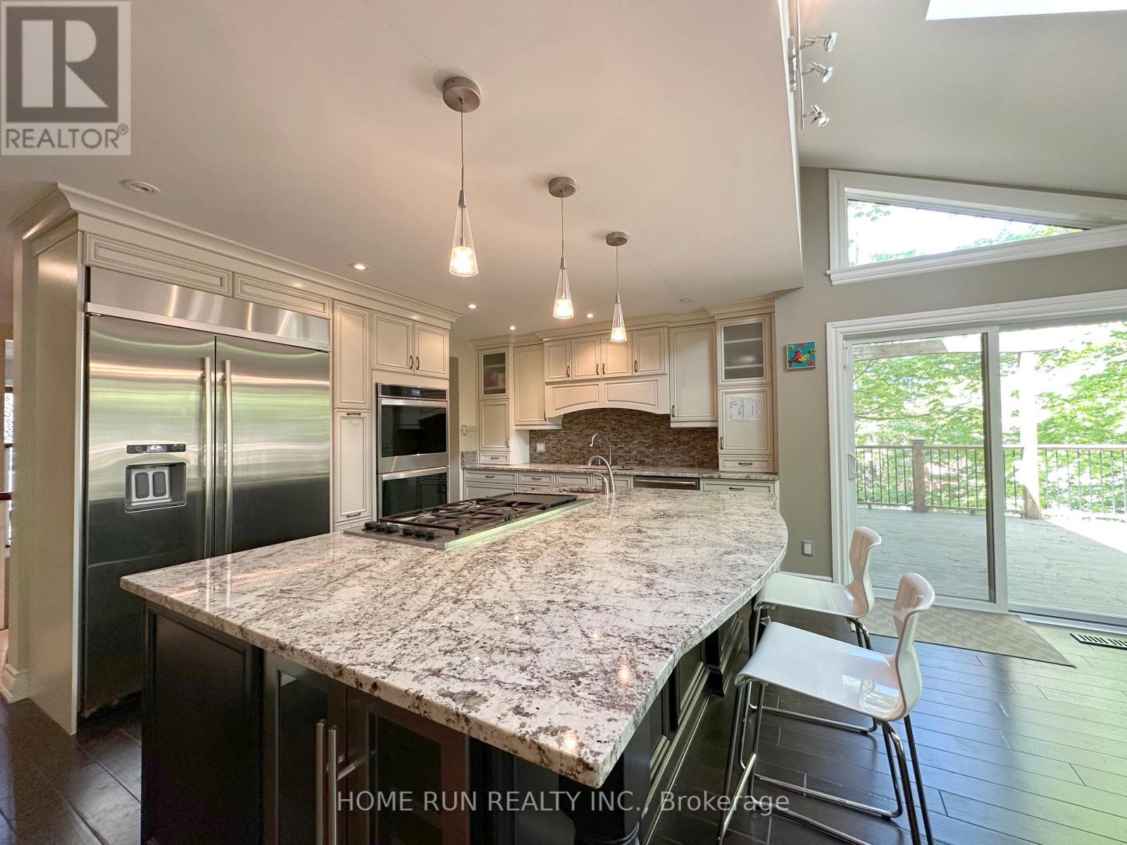 35 Blue Heron Court, Ottawa, Ontario  K1L 8J7 - Photo 15 - X12987760