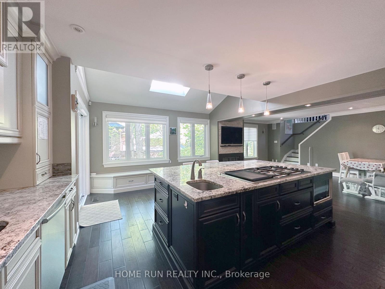 35 Blue Heron Court, Ottawa, Ontario  K1L 8J7 - Photo 17 - X12987760