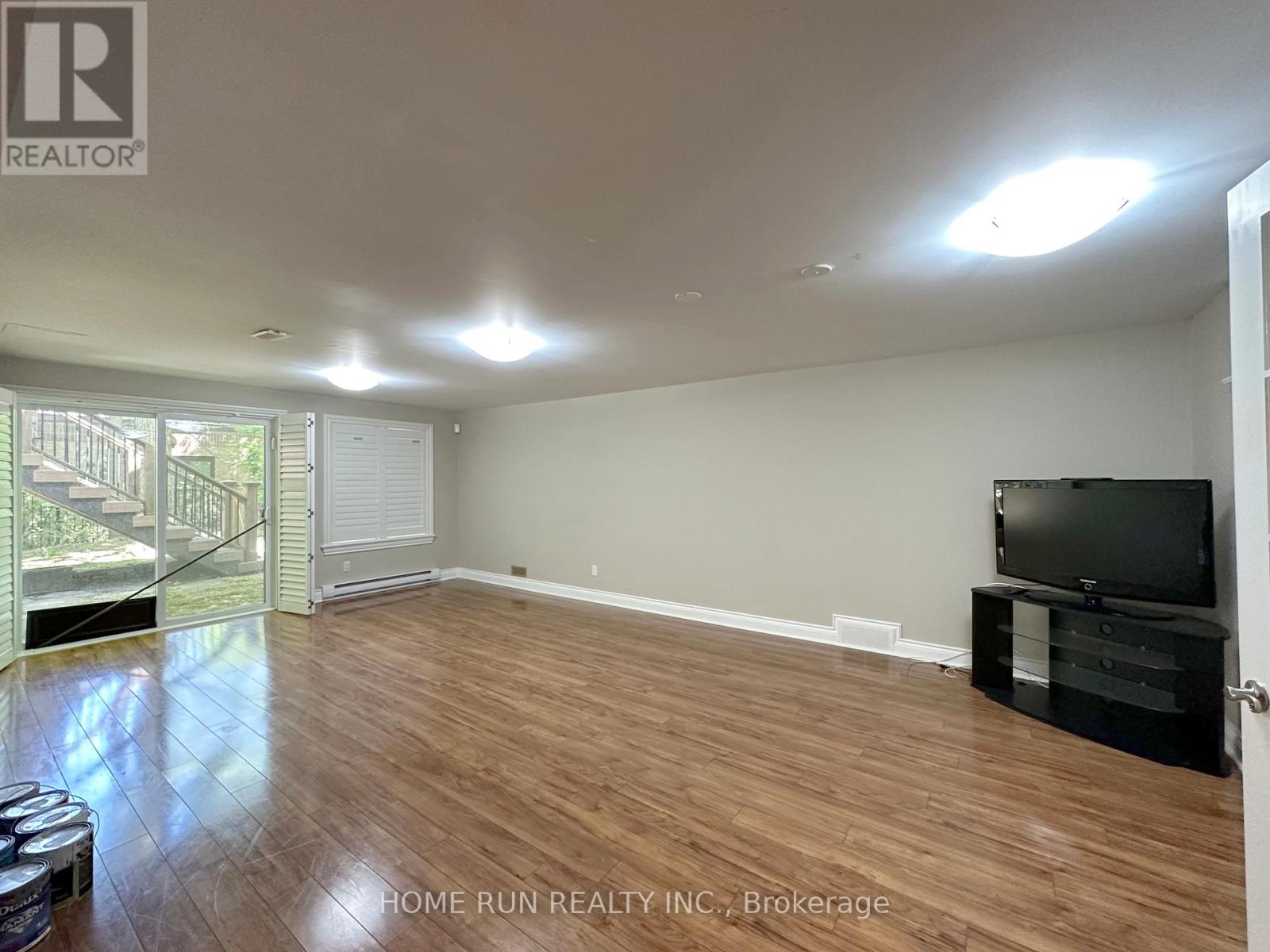 35 Blue Heron Court, Ottawa, Ontario  K1L 8J7 - Photo 37 - X12987760