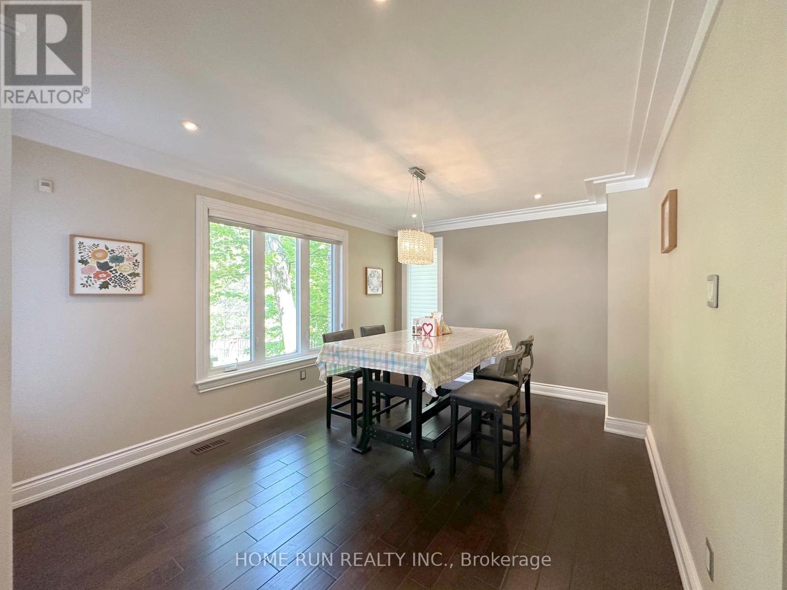 35 Blue Heron Court, Ottawa, Ontario  K1L 8J7 - Photo 9 - X12987760