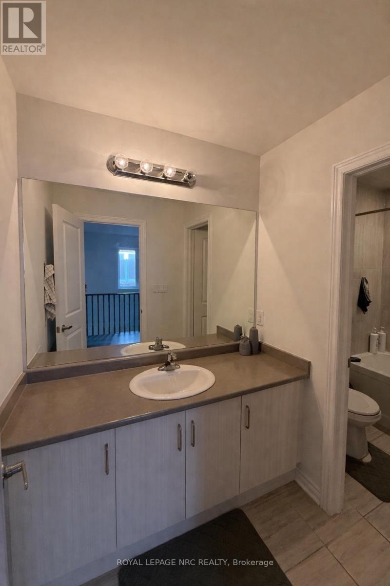 44 Harmony Way, Thorold, Ontario  L2V 0H1 - Photo 14 - X12987758