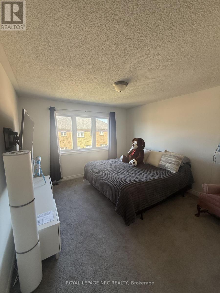 44 Harmony Way, Thorold, Ontario  L2V 0H1 - Photo 8 - X12987758