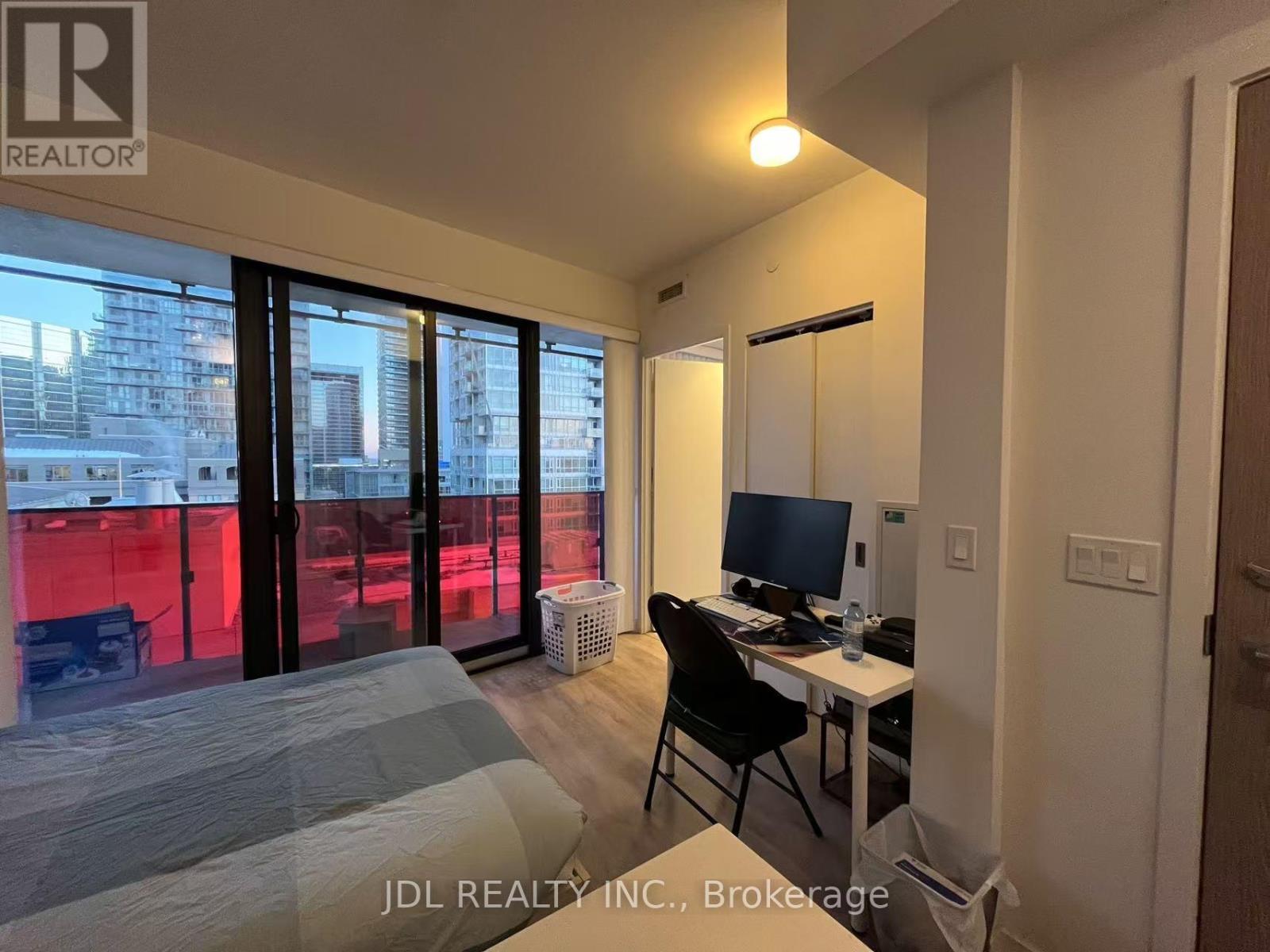 1516 - 215 Queen Street W, Toronto, Ontario  M5V 0P5 - Photo 6 - C12987768