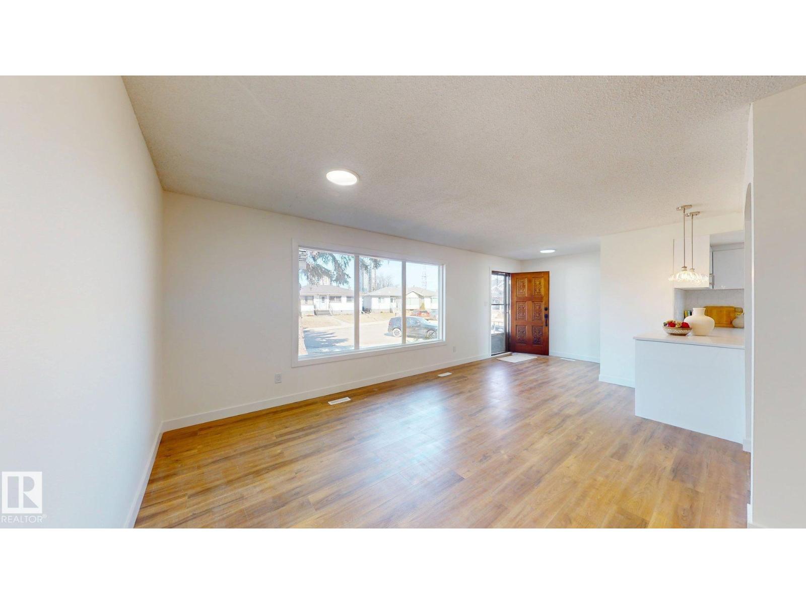 8515 86 Av Nw, Edmonton, Alberta  T6C 1J4 - Photo 32 - E4481929